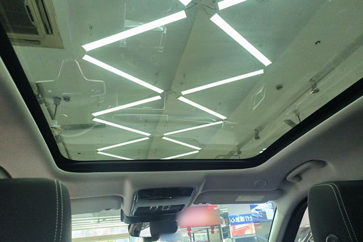 Used Land Rover Range Velar 2022 250 PS Headliner