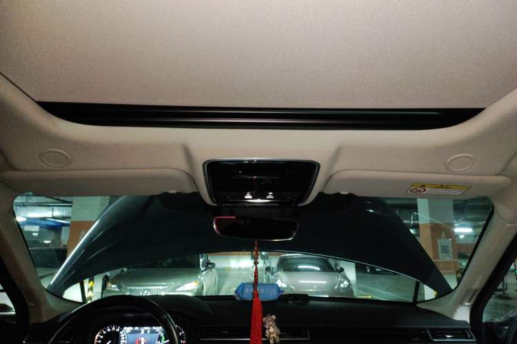 Used Land Rover Range Velar 2022 250 PS Headliner