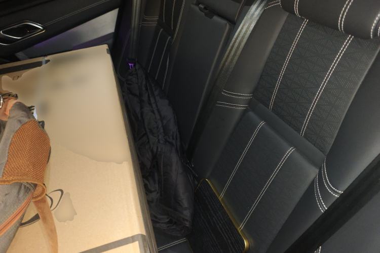 Used Land Rover Range Velar 2022 250 PS Sparkling Heritage Edition Left Rear Seat