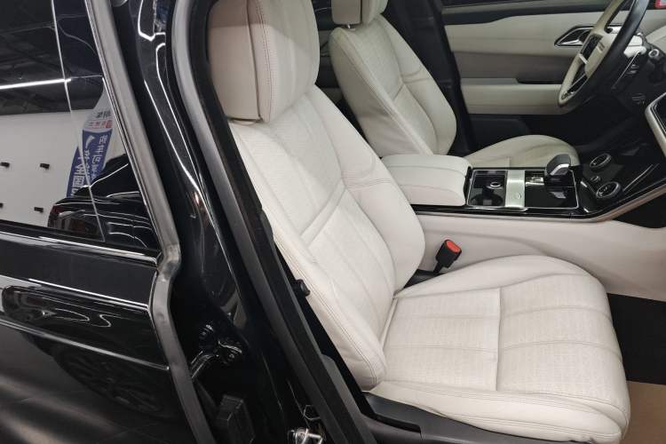 Used Land Rover Range Velar 2022 250 PS Sparkling Heritage Edition Right Front Seat