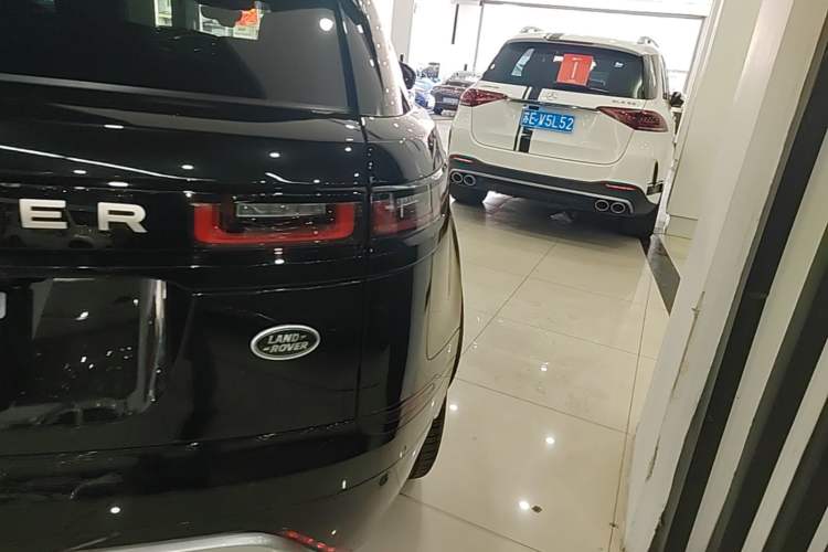 Used Land Rover Range Velar 2022 250 PS Sparkling Heritage Edition Right Rear Taillight