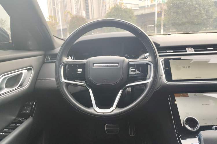 Used Land Rover Range Velar 2022 250 PS Sparkling Heritage Edition Steering Wheel