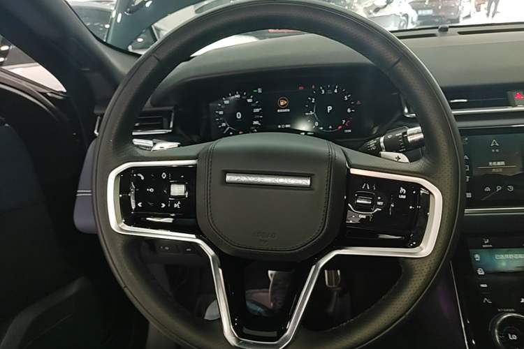 Used Land Rover Range Velar 2022 250 PS Sparkling Heritage Edition Steering Wheel