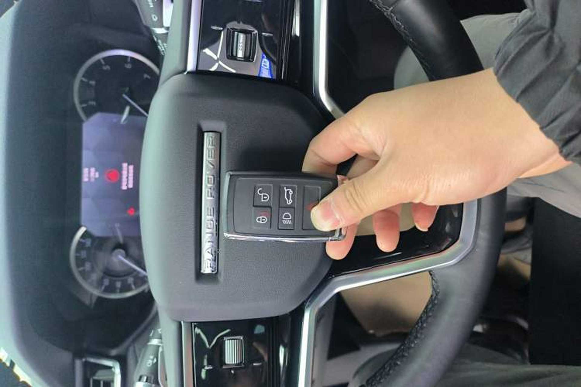 Used Land Rover Range Velar 2022 250 PS Vehicle Key