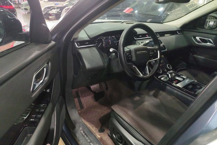 Used Land Rover Range Velar 2022 250 PS Driver Seat