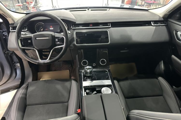 Used Land Rover Range Velar 2022 250 PS Exterior 9