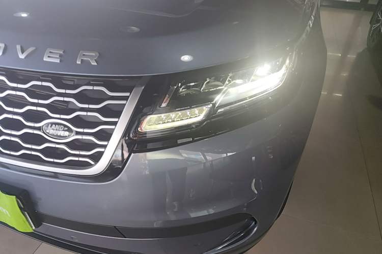 Used Land Rover Range Velar 2022 250 PS Left Front Headlight