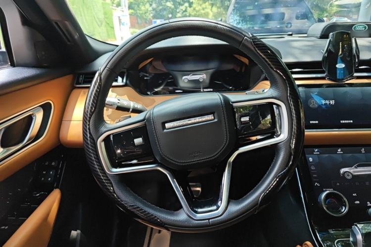 Used Land Rover Range Velar 2022 250 PS Sparkling Heritage Edition Steering Wheel