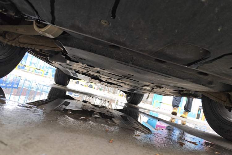 Used Land Rover Range Velar 2022 250 PS Chassis Front
