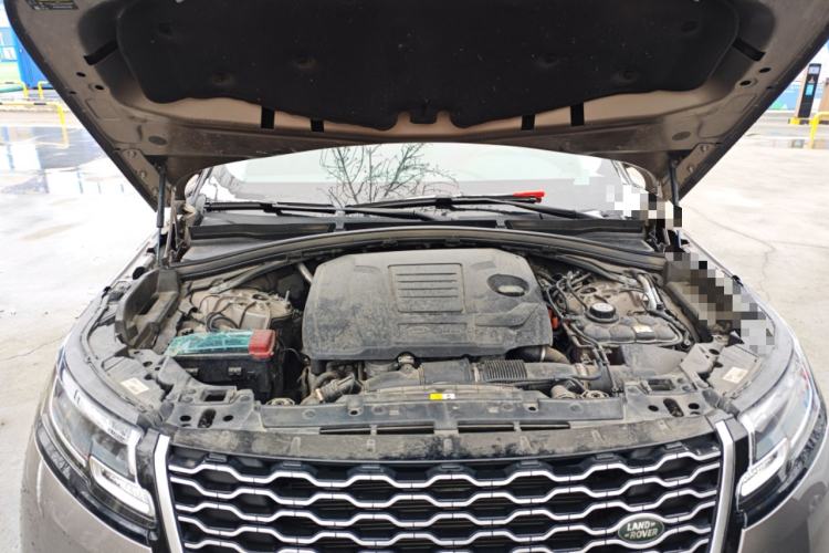Used Land Rover Range Velar 2022 250 PS Engine Bay