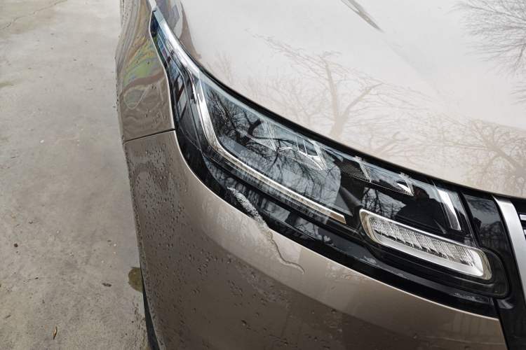 Used Land Rover Range Velar 2022 250 PS Right Front Headlight