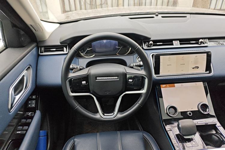 Used Land Rover Range Velar 2022 250 PS Steering Wheel