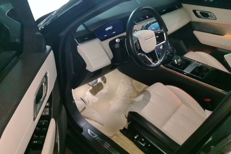 Used Land Rover Range Velar 2022 250 PS Sparkling Heritage Edition Driver Seat