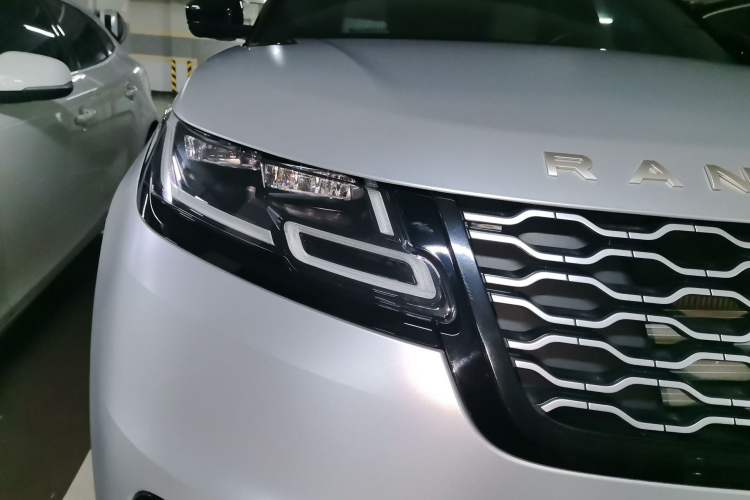 Used Land Rover Range Velar 2022 250 PS Sparkling Heritage Edition Right Front Headlight