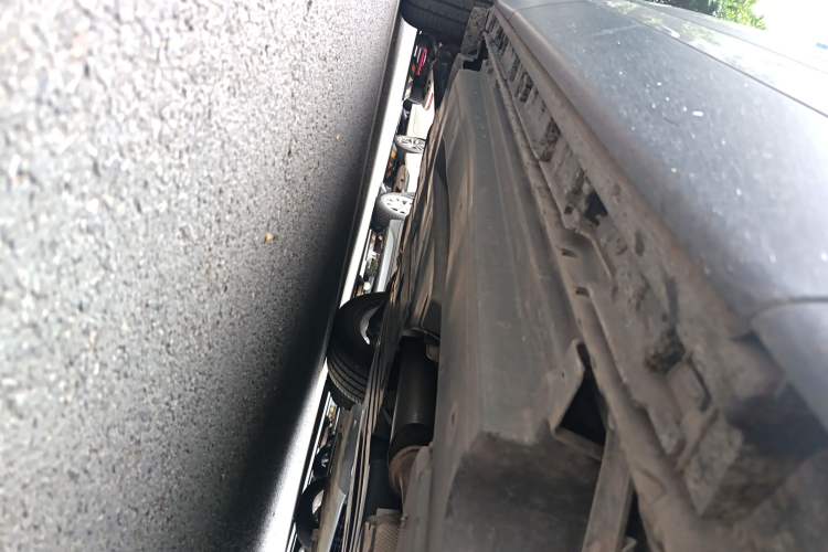 Used Land Rover Range Velar 2022 250 PS Chassis Rear Left