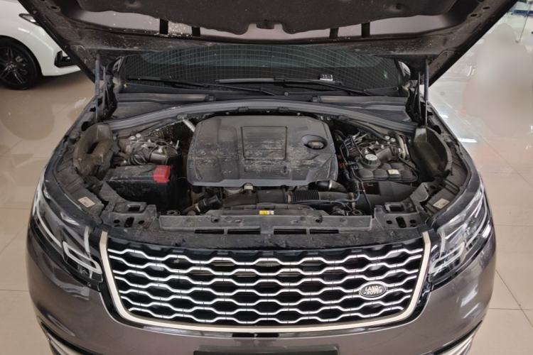 Used Land Rover Range Velar 2022 250 PS Sparkling Heritage Edition Engine Bay