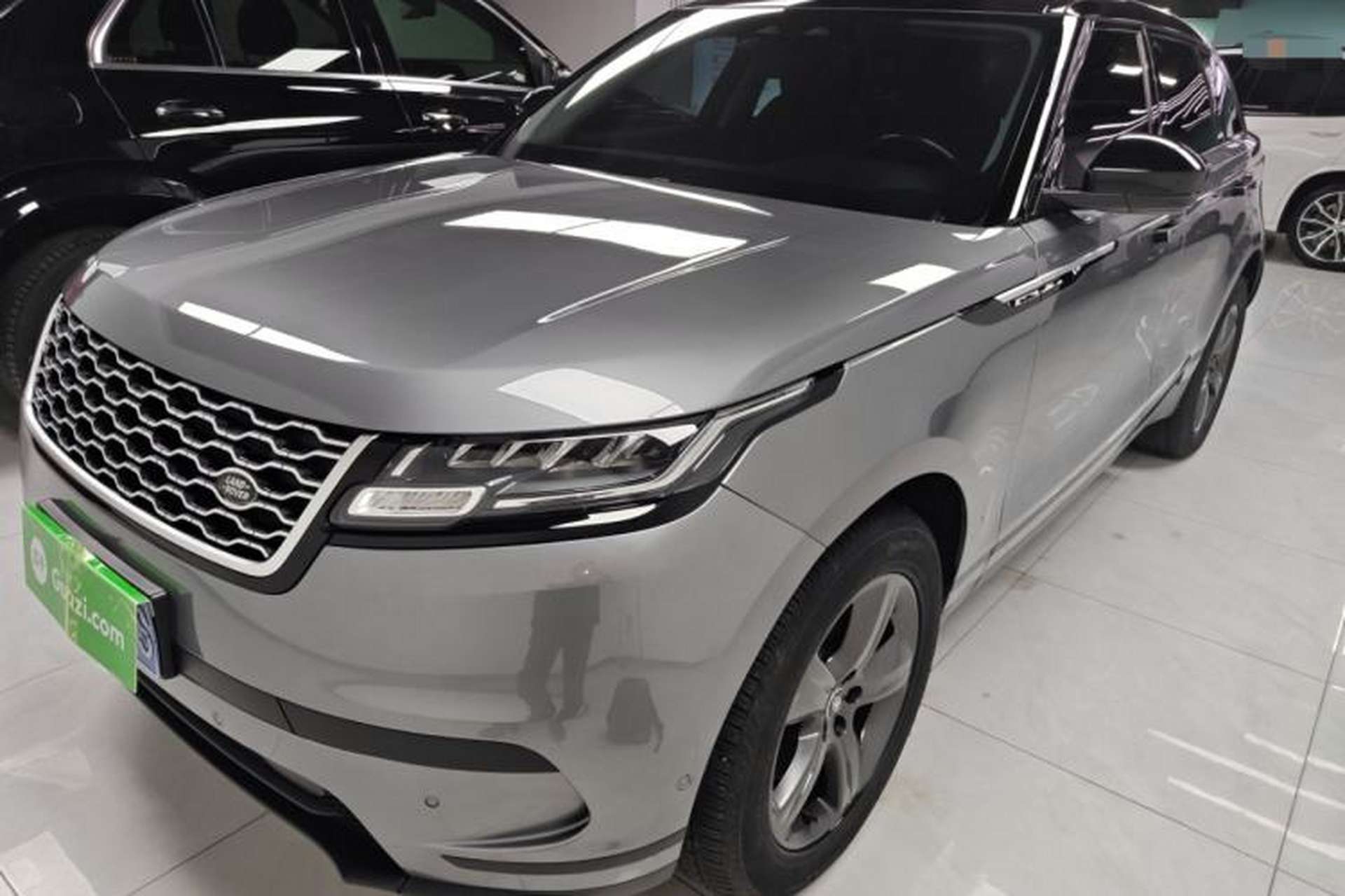 Used Land Rover Range Velar 2022 250 PS Front Left 45 Deg