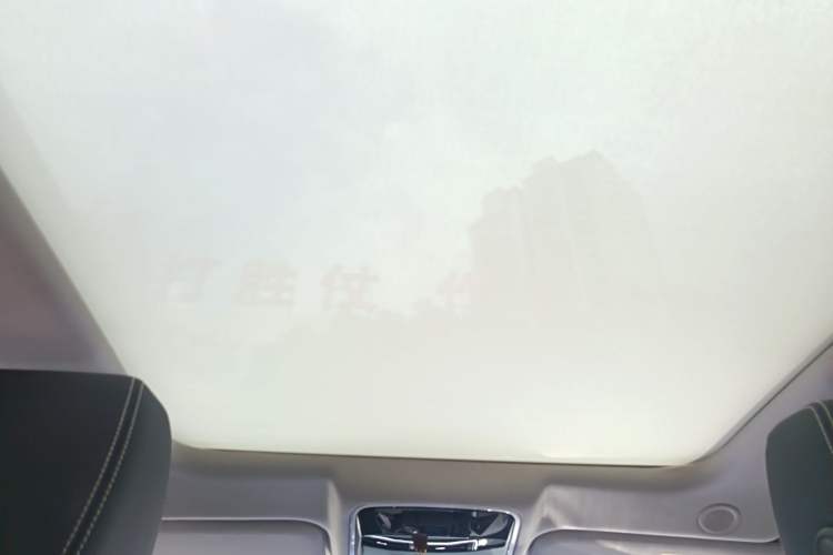 Used Land Rover Range Velar 2022 250 PS Headliner