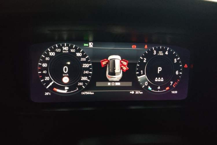 Used Land Rover Range Velar 2022 250 PS Sparkling Heritage Edition Instrument Cluster