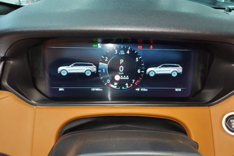 Used Land Rover Range Velar 2022 250 PS Sparkling Heritage Edition Instrument Cluster
