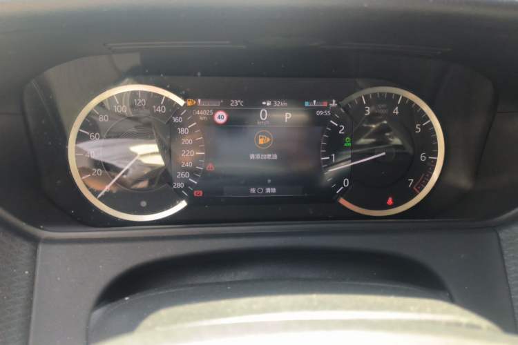 Used Land Rover Range Velar 2022 250 PS Instrument Cluster