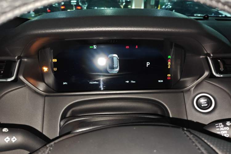 Used Land Rover Range Velar 2022 250 PS Sparkling Heritage Edition Instrument Cluster