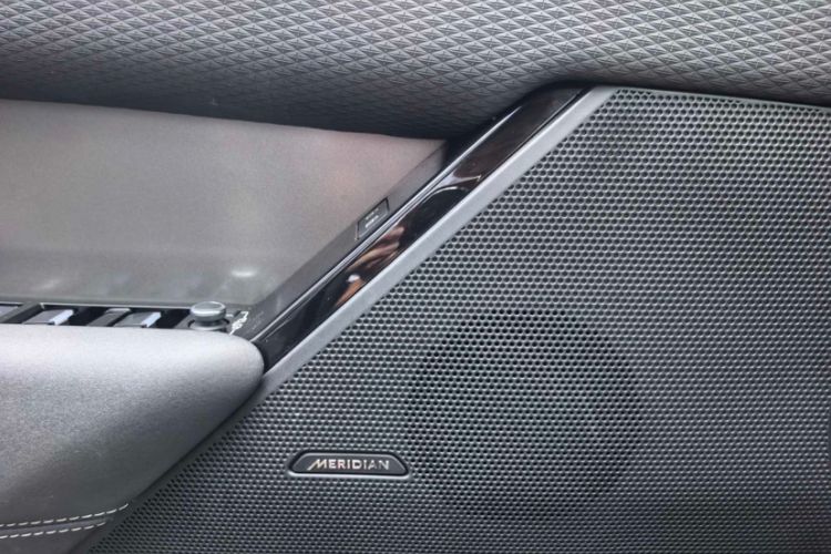 Used Land Rover Range Velar 2022 250 PS Interior 1
