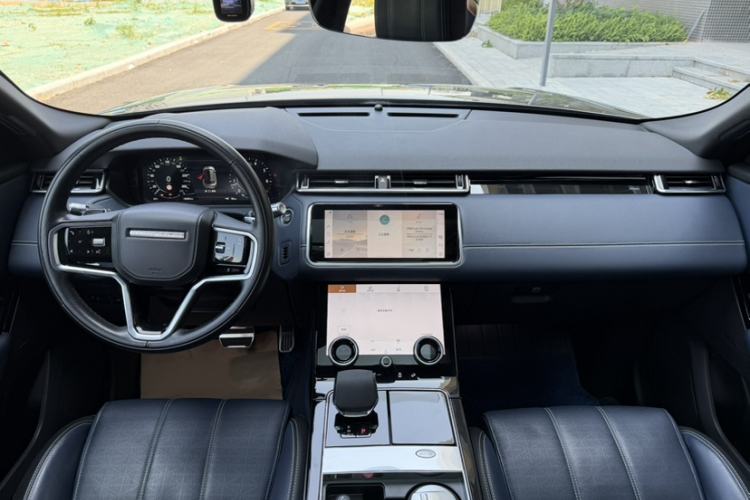 Used Land Rover Range Velar 2022 250 PS Sparkling Heritage Edition Interior 6