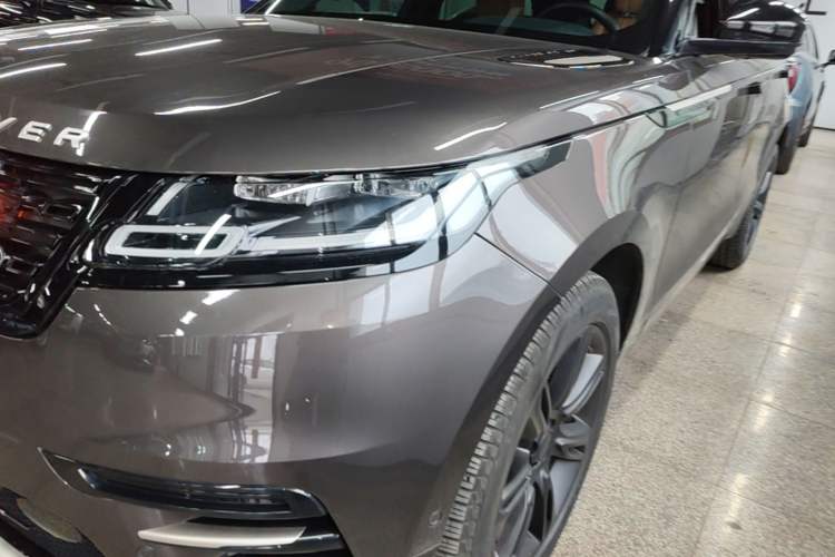 Used Land Rover Range Velar 2022 250 PS Sparkling Heritage Edition Left Front Headlight