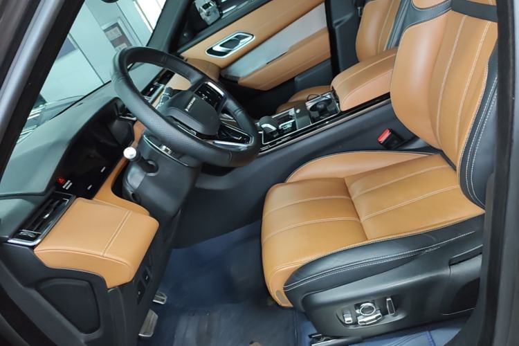 Used Land Rover Range Velar 2022 250 PS Sparkling Heritage Edition Left Front Seat