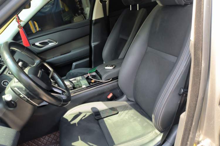 Used Land Rover Range Velar 2022 250 PS Left Front Seat