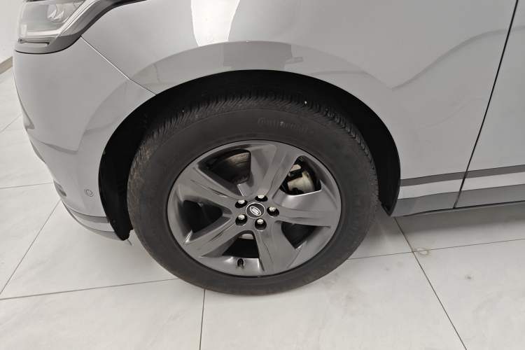 Used Land Rover Range Velar 2022 250 PS Left Front Wheel Hub