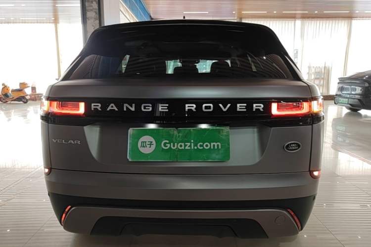 Used Land Rover Range Velar 2022 250 PS Rear