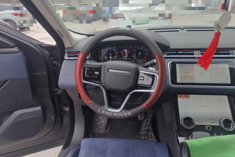 Used Land Rover Range Velar 2022 250 PS Sparkling Heritage Edition Steering Wheel