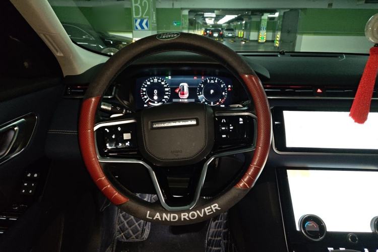 Used Land Rover Range Velar 2022 250 PS Sparkling Heritage Edition Steering Wheel