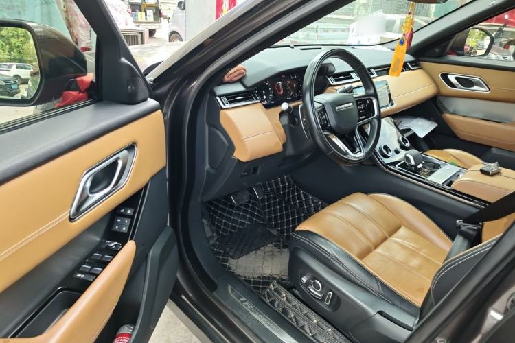 Used Land Rover Range Velar 2022 250 PS Sparkling Heritage Edition Driver Seat