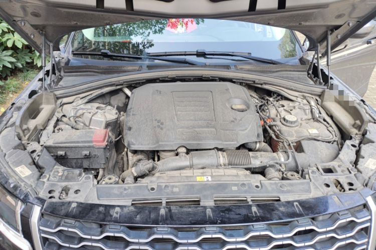 Used Land Rover Range Velar 2022 250 PS Engine Bay