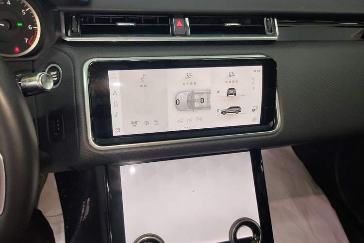 Used Land Rover Range Velar 2022 250 PS Audio And AC Panel