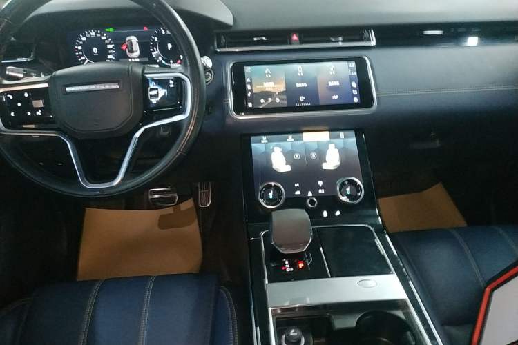 Used Land Rover Range Velar 2022 250 PS Sparkling Heritage Edition Audio And AC Panel