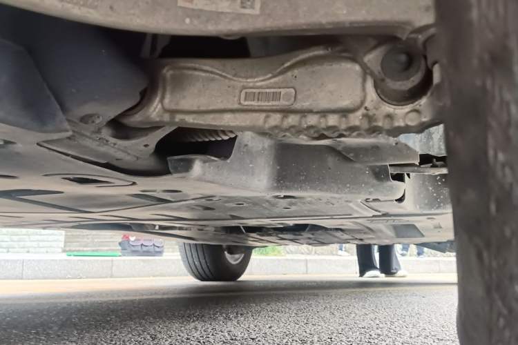 Used Land Rover Range Velar 2022 250 PS Chassis Front Left