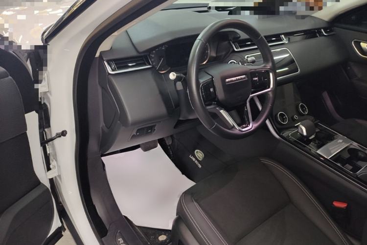 Used Land Rover Range Velar 2022 250 PS Driver Seat