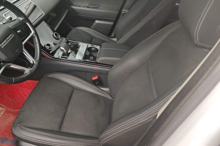 Used Land Rover Range Velar 2022 250 PS Driver Seat