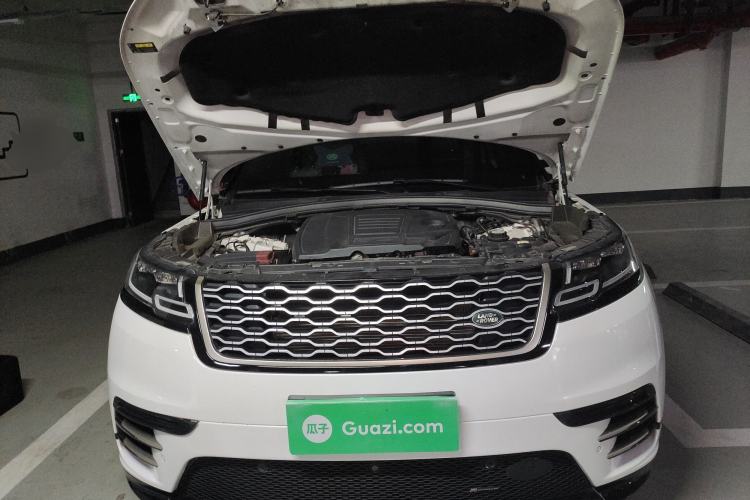 Used Land Rover Range Velar 2022 250 PS Engine Bay