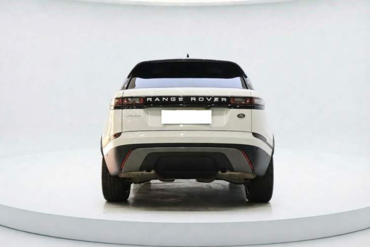 Used Land Rover Range Velar 2022 250 PS Exterior 3