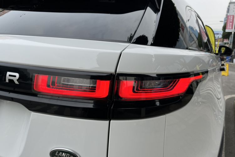 Used Land Rover Range Velar 2022 250 PS Exterior 5