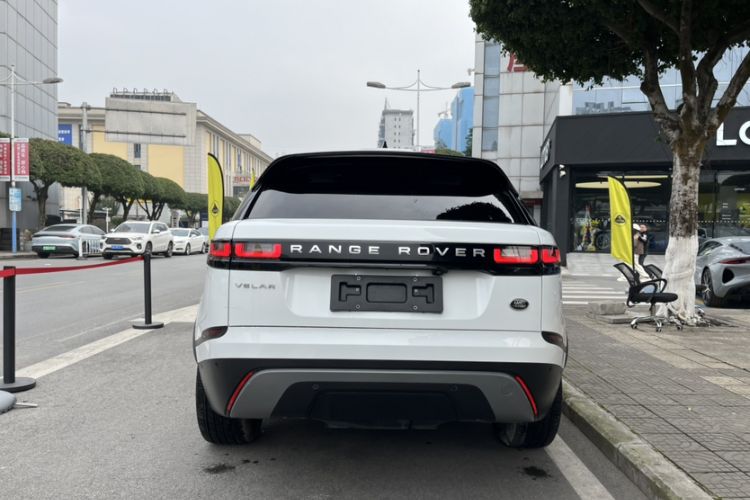 Used Land Rover Range Velar 2022 250 PS Exterior 9
