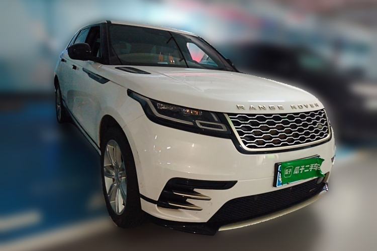 Used Land Rover Range Velar 2022 250 PS Sparkling Heritage Edition Front Right 45 Deg