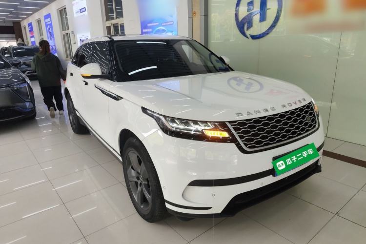 Used Land Rover Range Velar 2022 250 PS Front Right 45 Deg