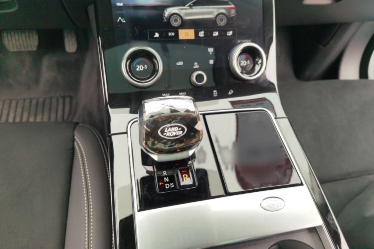 Used Land Rover Range Velar 2022 250 PS Gear Lever