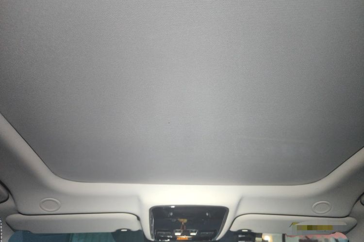 Used Land Rover Range Velar 2022 250 PS Headliner